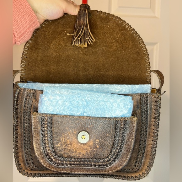 Patricia Nash crossbody bag with suede interior great condition! - Picture 9 of 12